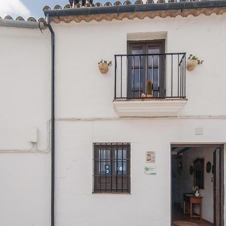 Cozy Home In Zahara De La Sierra With Kitchen Exterior photo