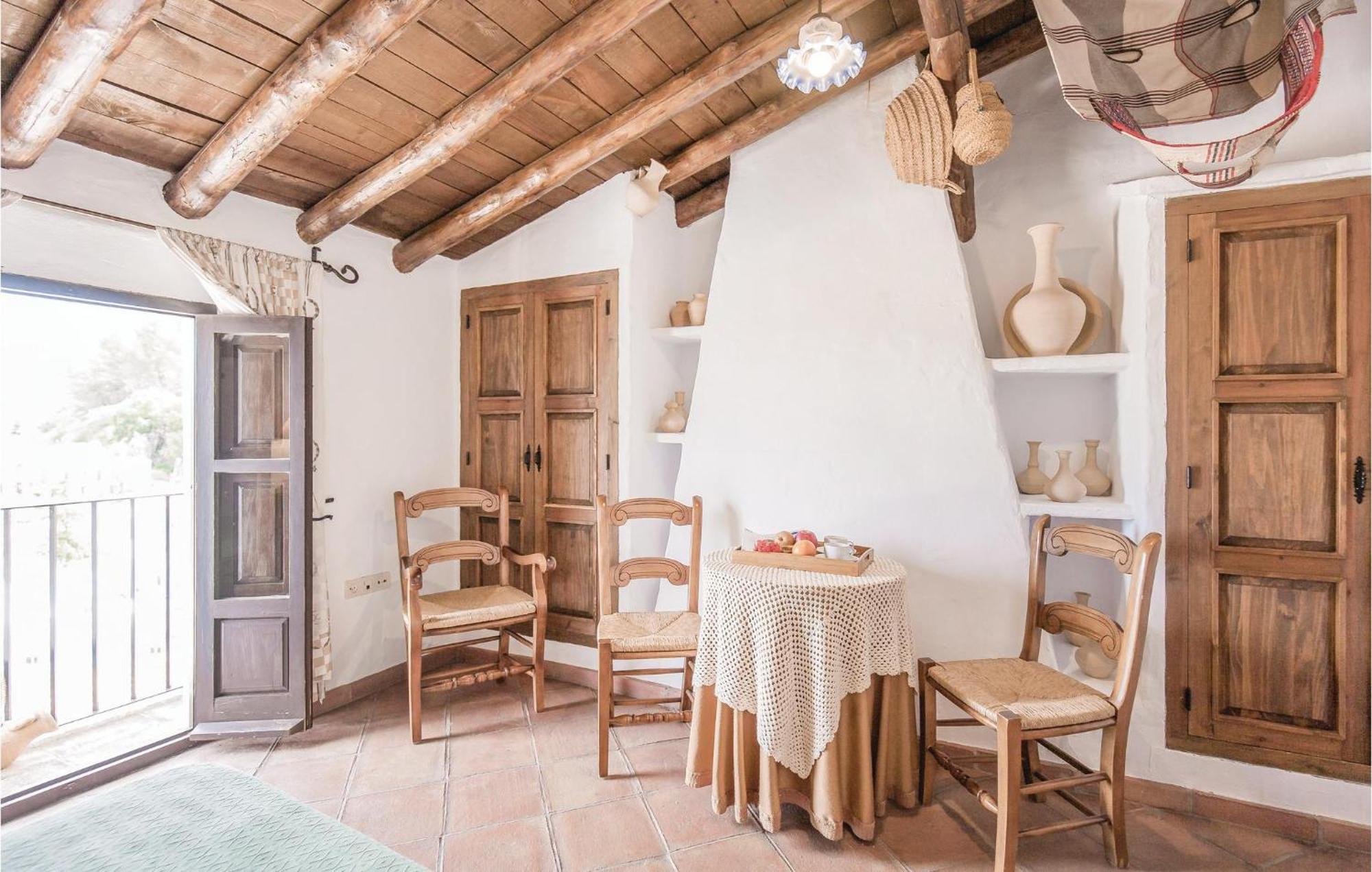 Cozy Home In Zahara De La Sierra With Kitchen Exterior photo